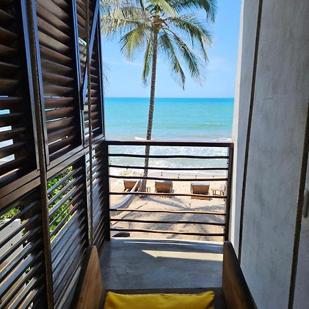 Makao Beach Hotel Palomino Buitenkant foto